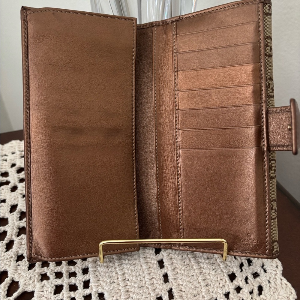Gucci GG Logo Heart Canvas & Bronze Leather Continental Wallet - Picture 5 of 11